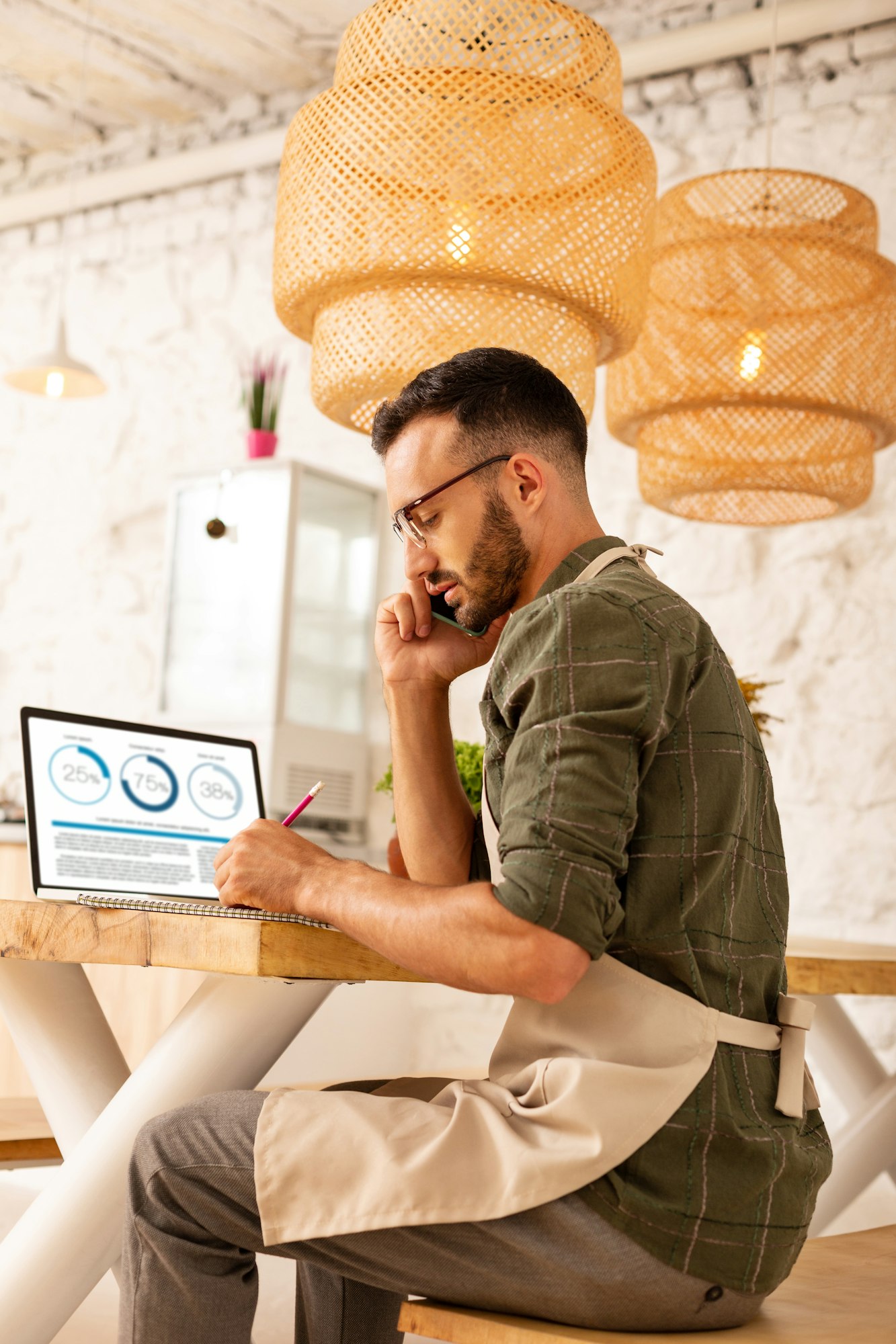 Entrepreneur speaking with delivery service worker